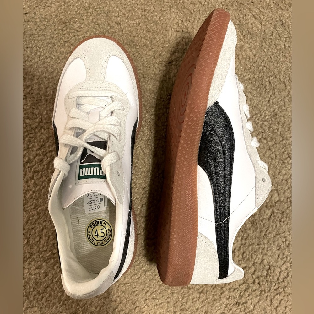 Puma sneakers nwot